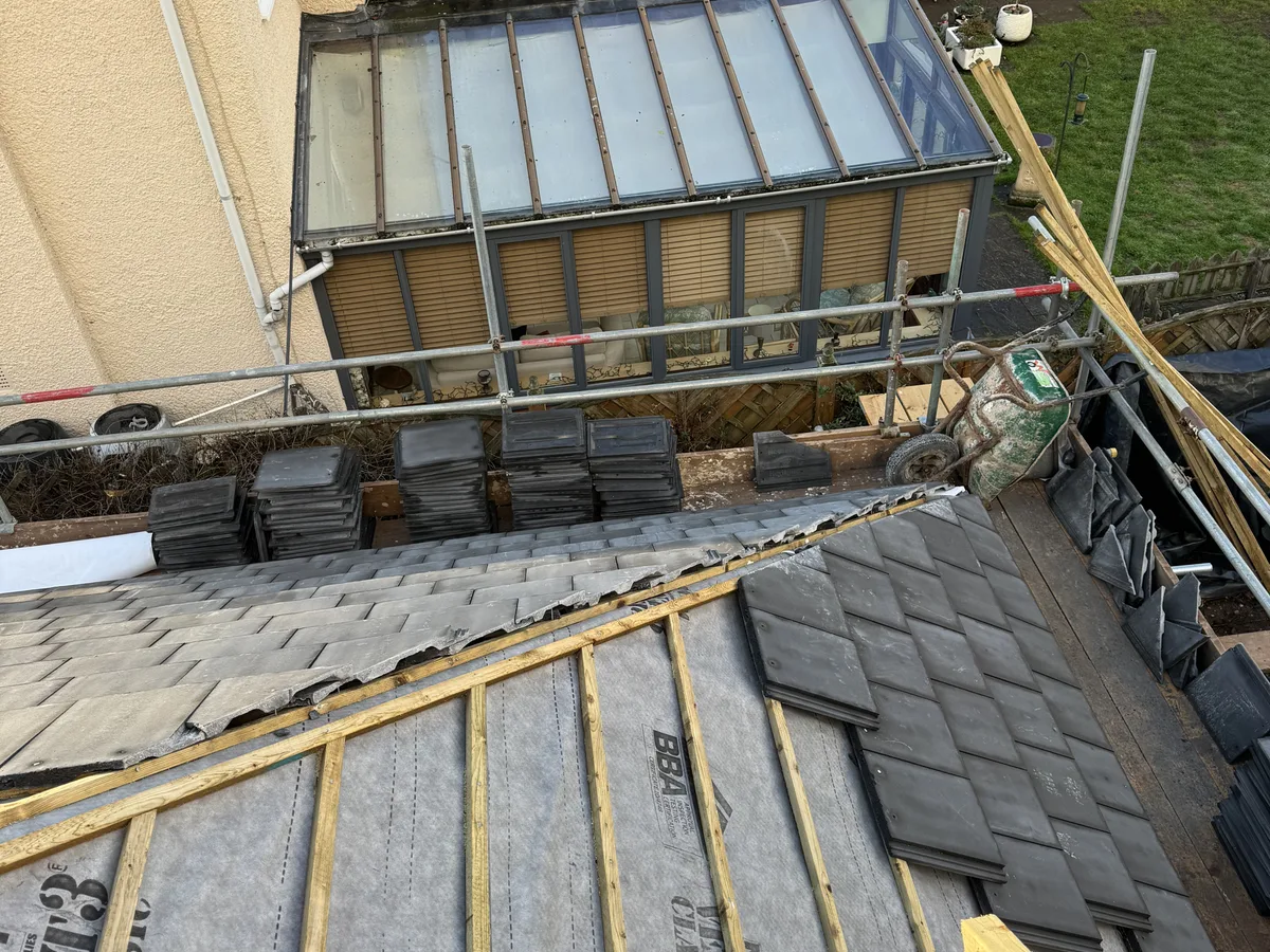 First fix flat roof joists installed by a carpenter in Bracknell, Berkshire